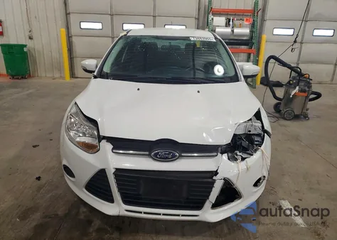 2014 Ford Focus Se z USA, uszkodzony, nr VIN 1FADP3F20EL254245